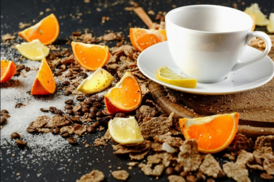 Можно и апельсины, и кофе: гастроэнтеролог развенчала мифы о питании при заболеваниях ЖКТ